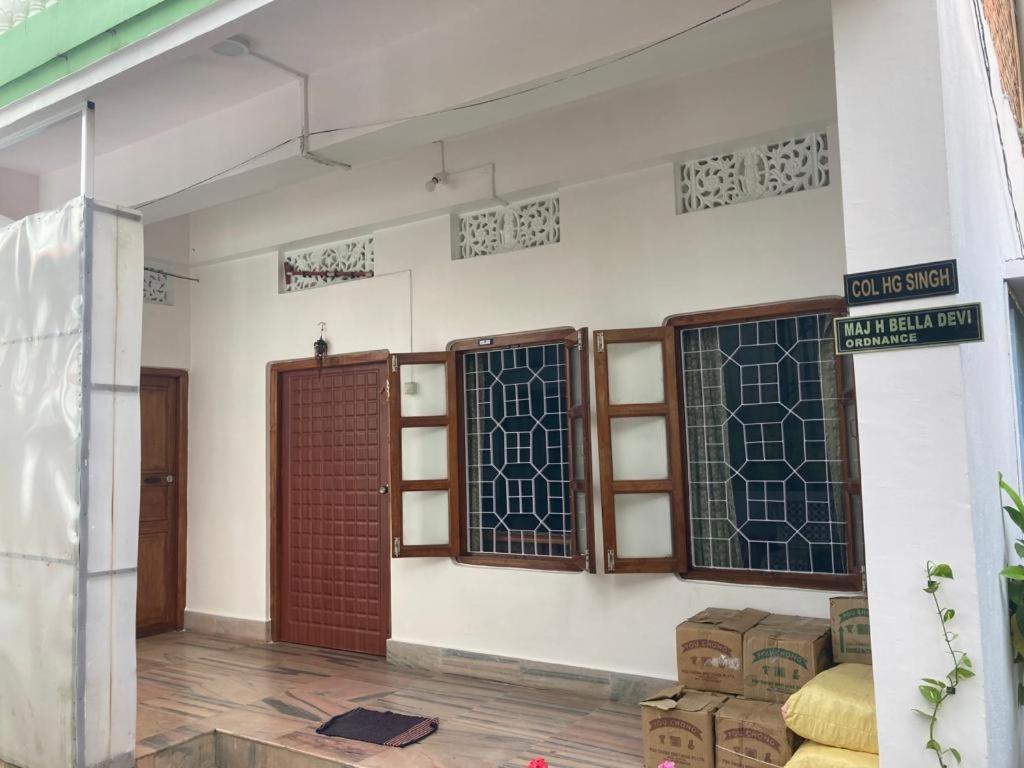 Haobam House Apartment Имфал Екстериор снимка